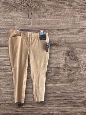 NWT Worthington Petite tan slim ankle pants Size 8P
